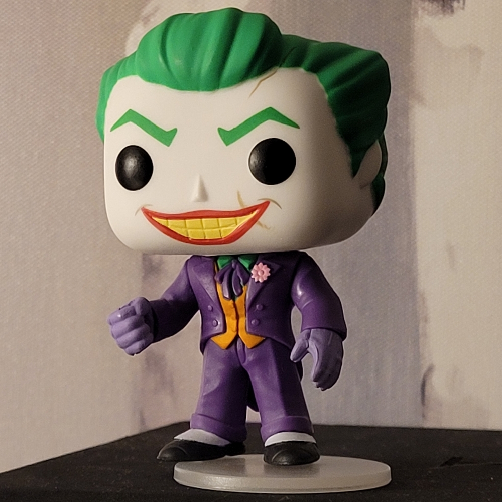 JOKER Funko Pop Funkoverse DC Comics Vinyl Figure With Stand - Picture 3 of 16
